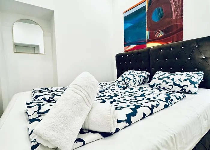Convenient Stay 4Br Shared Apt For 11P, 10 Min To Atzgersdorf