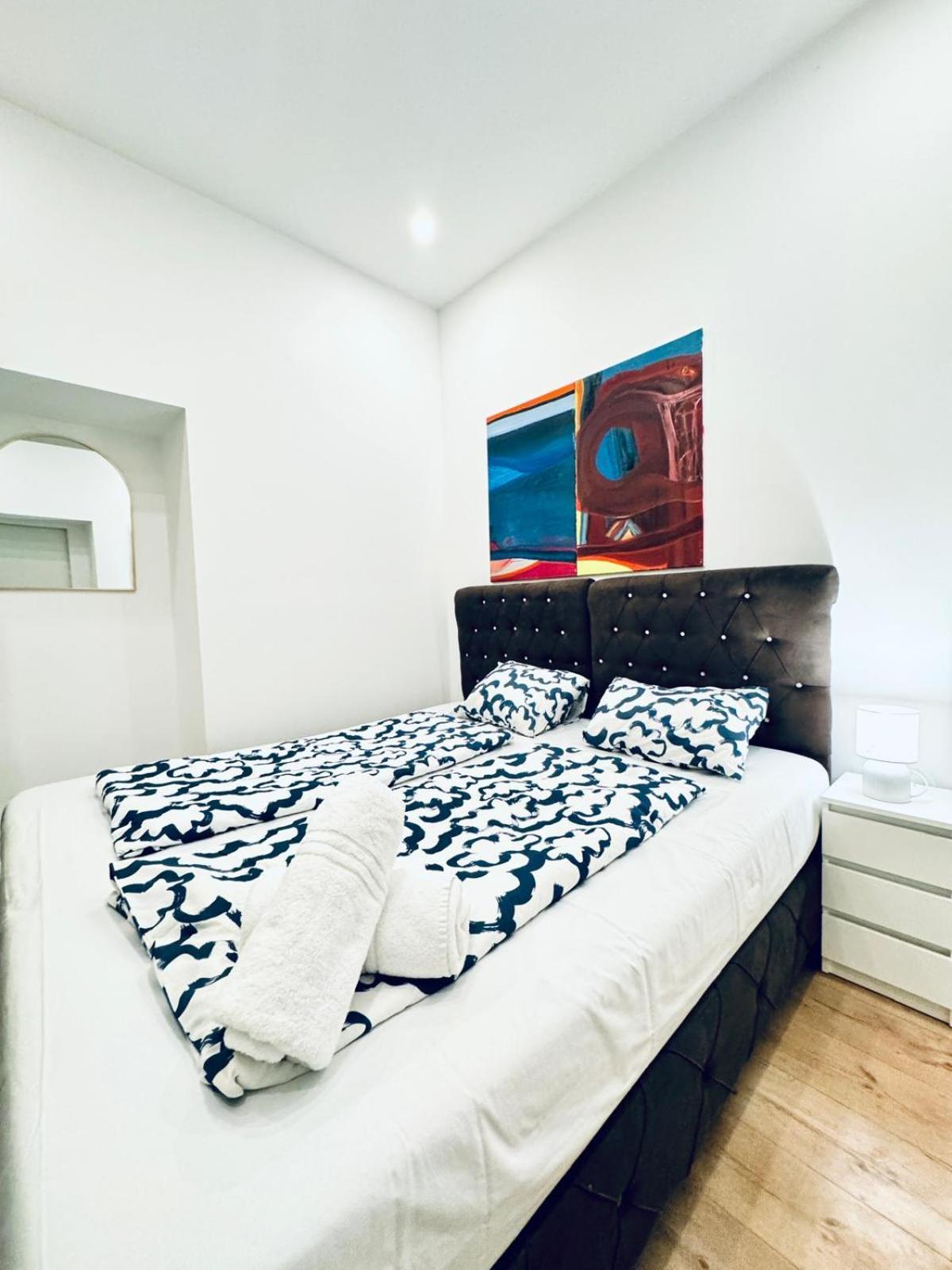 Convenient 4br Shared For 11p, 10 Min To Atzgersdorf * Vienna