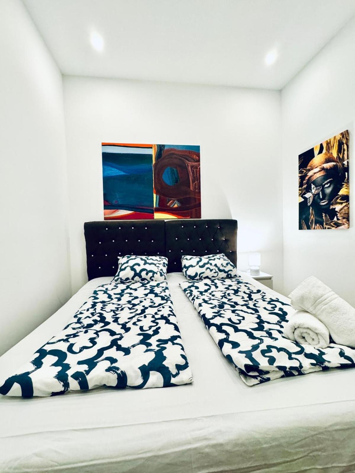 Apartment Convenient 4br Shared For 11p, 10 Min To Atzgersdorf Vienna