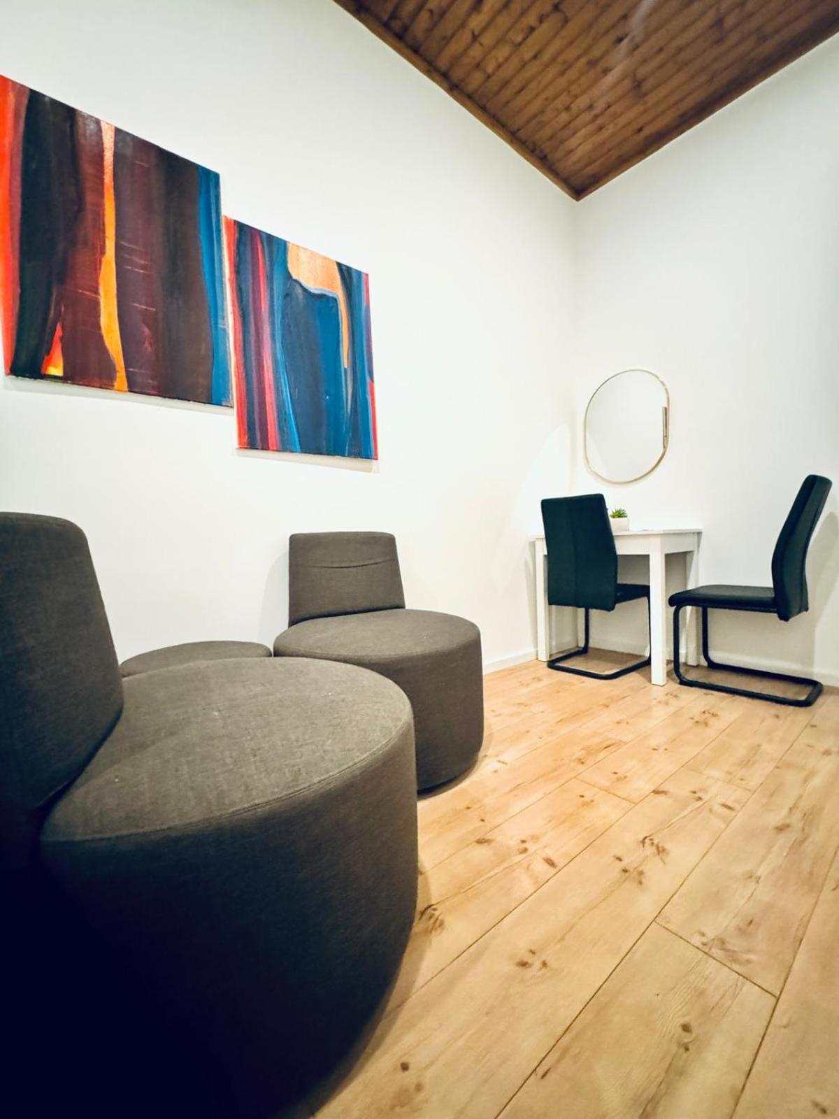 Convenient 4br Shared For 11p, 10 Min To Atzgersdorf