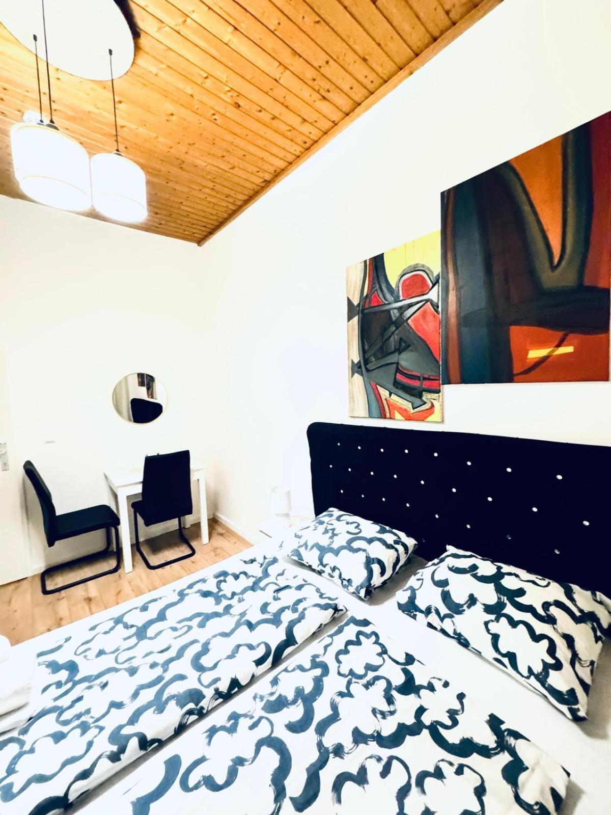 Convenient 4br Shared For 11p, 10 Min To Atzgersdorf Apartment Vienna
