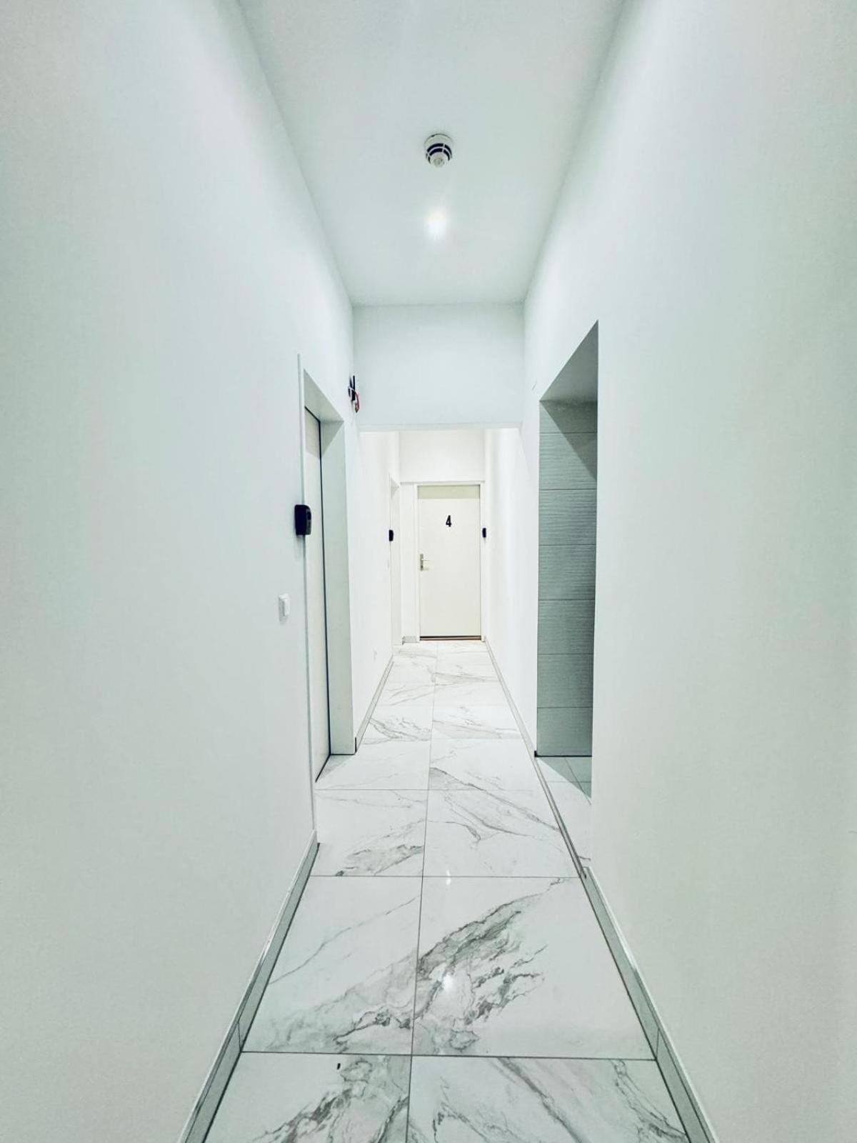 Convenient 4br Shared For 11p, 10 Min To Atzgersdorf Vienna