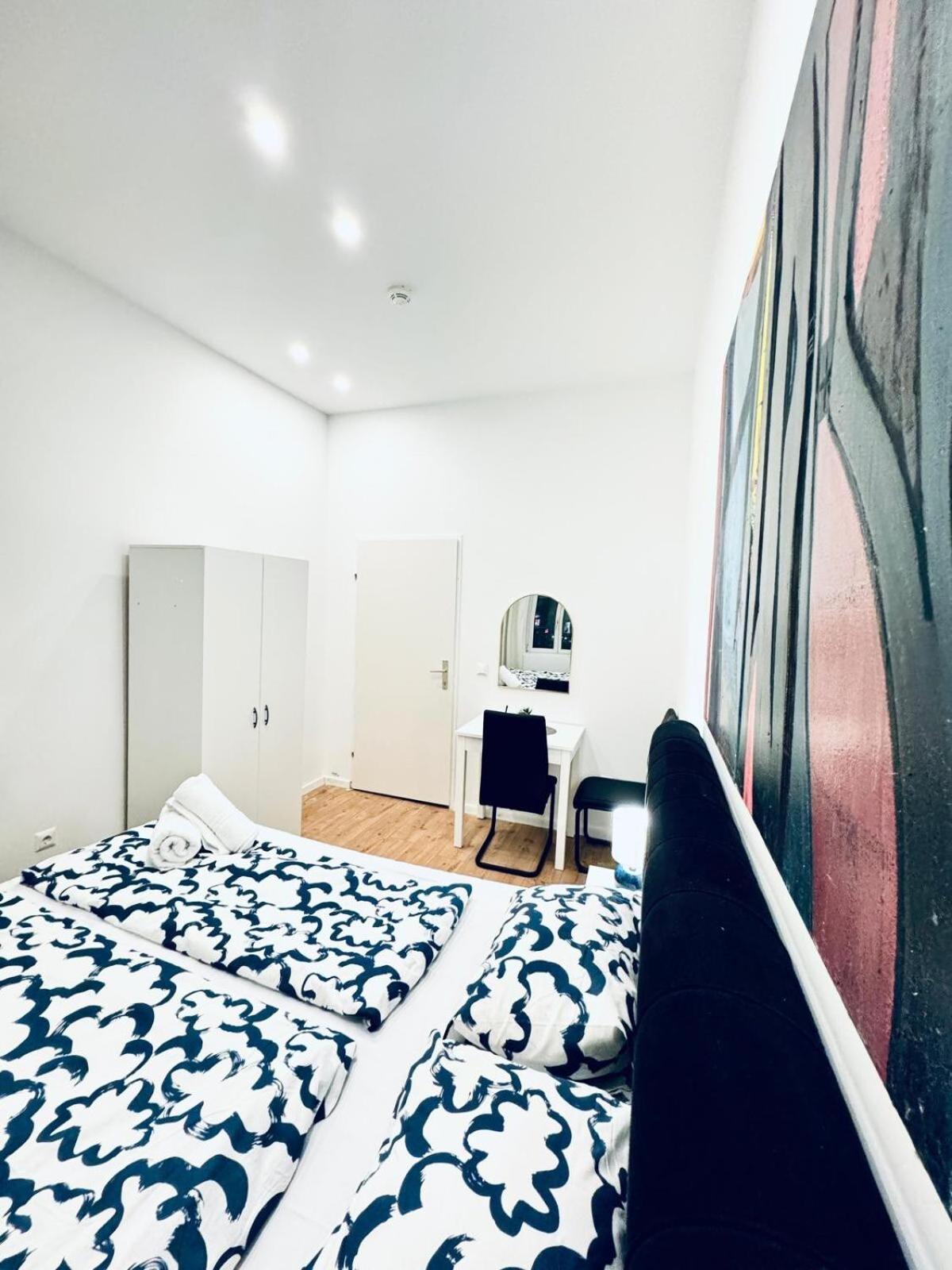Apartment Convenient 4br Shared For 11p, 10 Min To Atzgersdorf Vienna