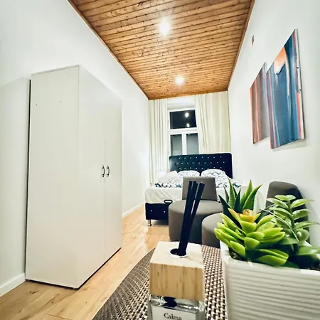 Convenient Stay 4Br Shared Apt For 11P, 10 Min To Atzgersdorf Vienna Exterior photo