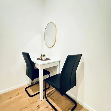 Convenient Stay 4Br Shared Apt For 11P, 10 Min To Atzgersdorf Vienna Exterior photo