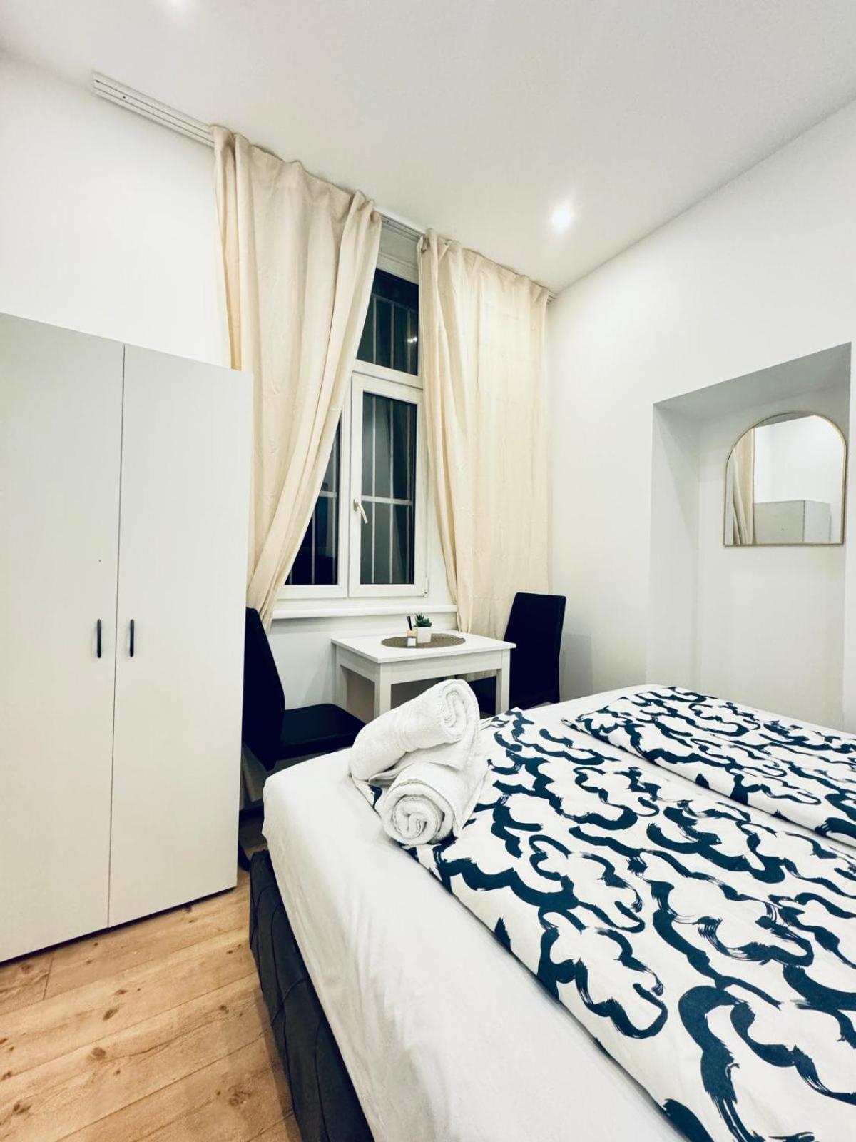 Convenient 4br Shared For 11p, 10 Min To Atzgersdorf * Vienna